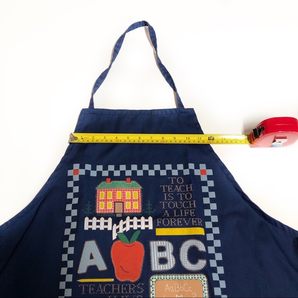 Teacher Apron That Says, “To Teach is to Touch a Life Forever” - Picture 7 of 7